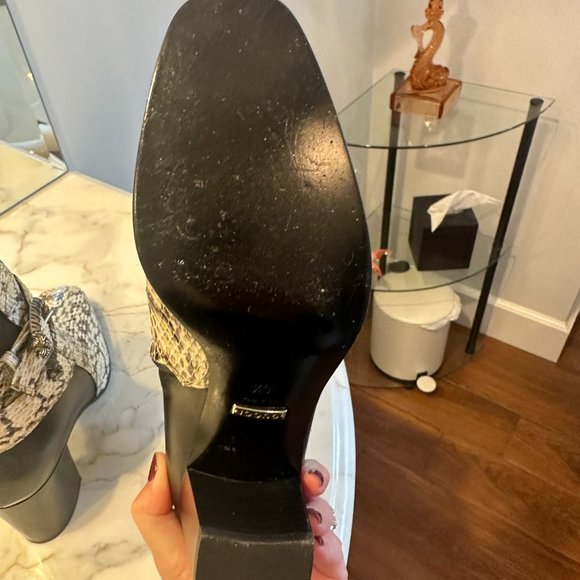 GUCCI Elaphe Snakeskin Elizabeth Boots Roccia Black - Picture 5 of 9